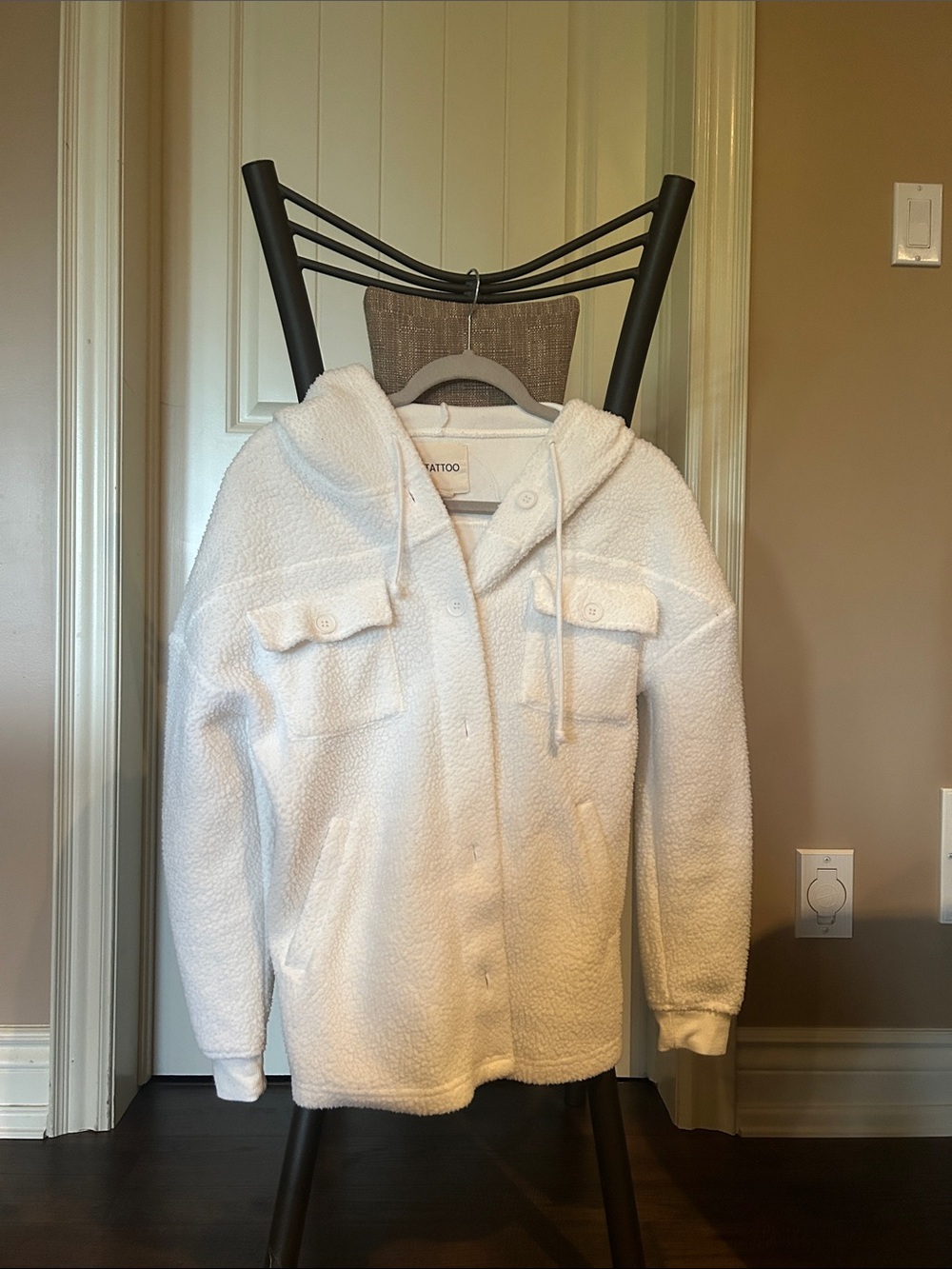 Cozy White Sherpa Hooded Jacket - Unbranded